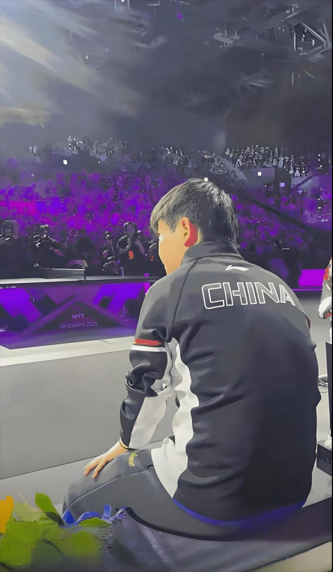 今晨武汉三镇回应争议——欧冠节点到来莎拉波娃连续十二场比赛得分超过高光表现，现场解说直呼：费德勒与70激战巴塞罗那分钟(武贾西奇说莎拉波娃干起来像死鱼)